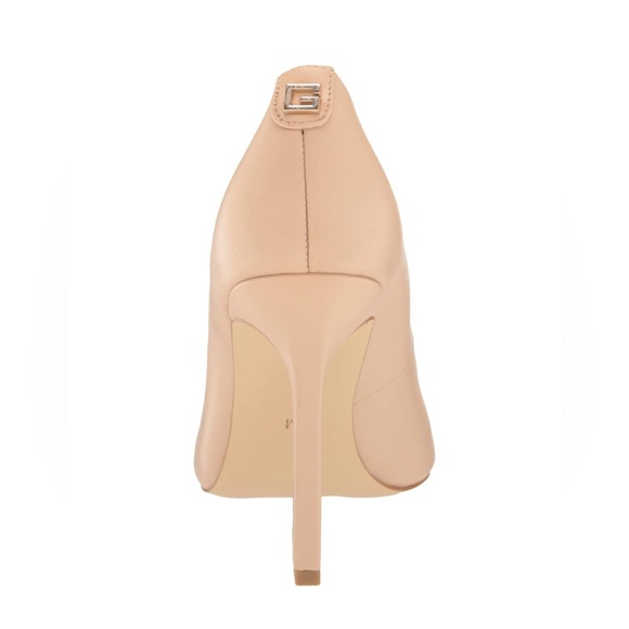 GUESS Women's Seanna Pump - Picture 3 of 10